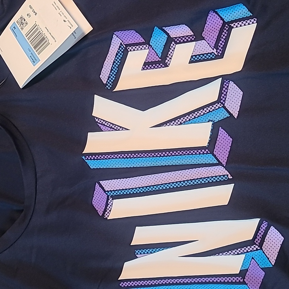 Nike Men's T-shirt SZ/Medium  👕  BLUE